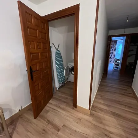 Casa Perelada Holiday home *