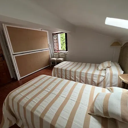 Holiday home Casa Perelada Orena