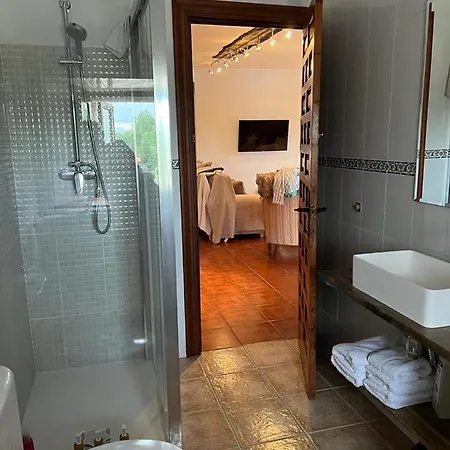 Casa Perelada Holiday home Orena
