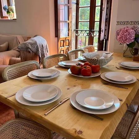 Casa Perelada Orena