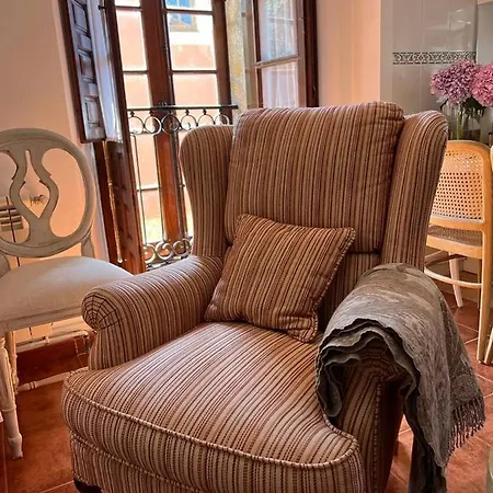 Casa Perelada Holiday home *